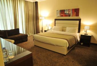 Lancaster Raouche Hotel allows 18 year olds to book a room