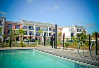 Adonis La Baule has Balcony rooms