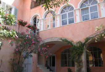 Bed & Breakfast Belfiore allows 18 year olds to book a room