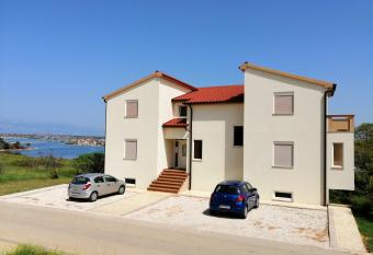 Apartments Monika Nin allows 18 year olds to book a room