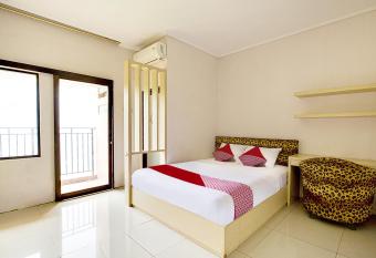 Super OYO Capital O 511 Grace Residence allows 18 year olds to book a room