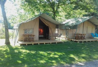 Camping des eydoches - 3   toiles has Balcony rooms