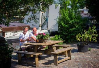 Nachtwacht Apartment has Balcony rooms