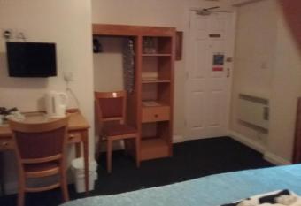 The Prince Consort allows 18 year olds to book a room