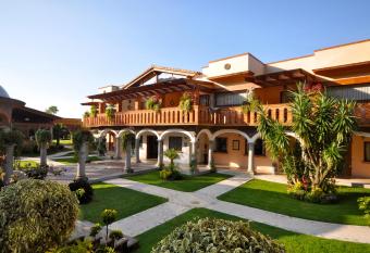 La Buena Vibra Retreat and Spa Hotel Adults Only has Balcony rooms