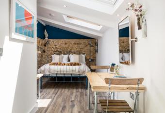 Penwyth House allows 18 year olds to book a room