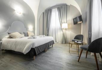 La Lu cozy rooms - Self check-in allows 18 year olds to book a room