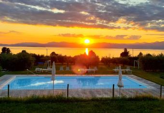 Agriturismo Al-Bor allows 18 year olds to book a room