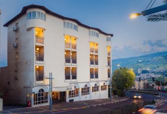 Jacob Tiberias by Jacob Hotels allows 18 year olds to book a room