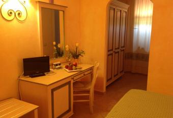 Hotel Fertilia has Balcony rooms