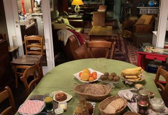 Camera et Caetera Chambres d h  tes B&B allows 18 year olds to book a room