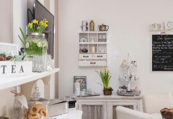 Un sogno B&B allows 18 year olds to book a room