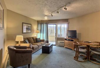 106 Pointes North Inn allows 18 year olds to book a room