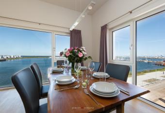 Hafenwelt has Balcony rooms