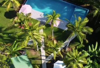 Hotel Bounty has Balcony rooms