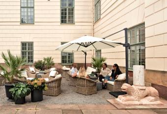 N  sby Slott has Balcony rooms