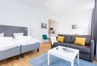 ApartDirect Sundbyberg allows 18 year olds to book a room
