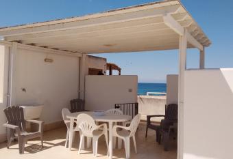 Levante e Ponente allows 18 year olds to book a room