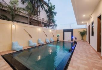 Kent Beach House has Balcony rooms