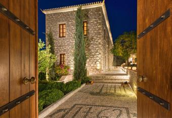 Mare Monte Luxury Suites has Balcony rooms