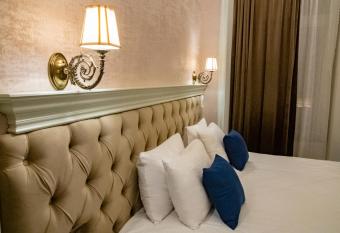 La Casa Sahil has Smoking/Balcony rooms