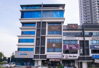 OYO 89576 Mokka Hotel allows 18 year olds to book a room