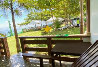 Oceanfront Beach Resort has Balcony rooms