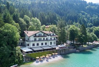 Lago Park Hotel has Balcony rooms