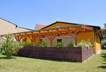 Ferienwohnung/ Ferienzimmer Asche has Balcony rooms