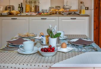 Villa Ricci Suites allows 18 year olds to book a room