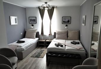 Hotel Garni Steinbacher Tal allows 18 year olds to book a room