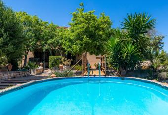 Son Lloringo has Balcony rooms