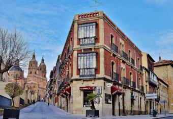 MoneoHeritage has Balcony rooms