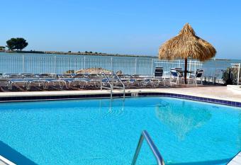 Gulfview Hotel - On the Beach has Balcony rooms