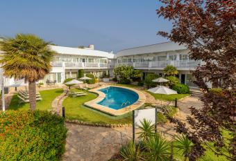 Hoposa Montelin has Balcony rooms