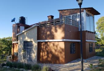 Caba  a Eucalipto 32 allows 18 year olds to book a room