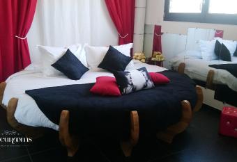 EpicuRooms - Maison d H  tes Romantique - Chambres    th  me allows 18 year olds to book a room