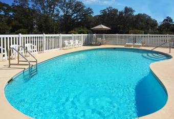 Hathaway Inn allows 18 year olds to book a room