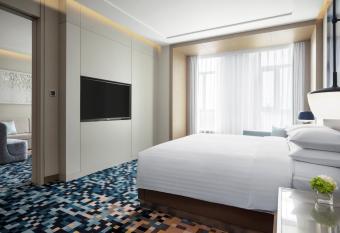 Courtyard by Marriott Shanghai Minhang allows 18 year olds to book a room