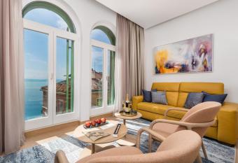 OLA Opatija Luxury Apartments allows 18 year olds to book a room