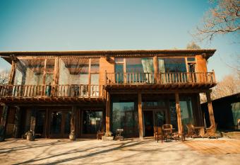 Albergue Bergando has Balcony rooms