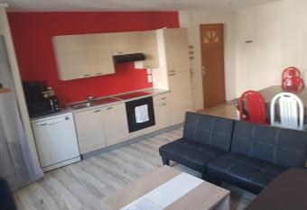 13 Rue de la Fontaine F11 has Balcony rooms