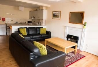 Courtyard Cottages at Ballyscullion Park has Balcony rooms