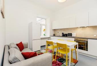 Arida Apartments has Balcony rooms