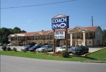 Coach Inn - Summerville has Smoking rooms