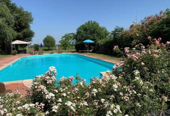 Bordeghina B&B In Farmhouse has Balcony rooms