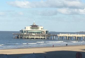 Serena allows 18 year olds to book a room