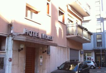 Hotel Vidale allows 18 year olds to book a room