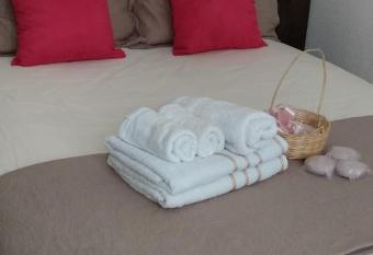 Plaza Fraga Maia allows 18 year olds to book a room