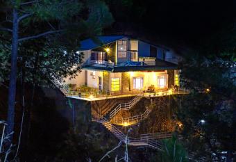 LivingStone, Chail has Balcony rooms